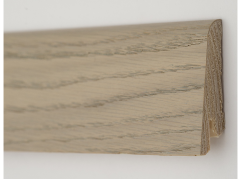 Плинтус шпонированный KLUCHUK RUSTIQUE Дуб Ледяной